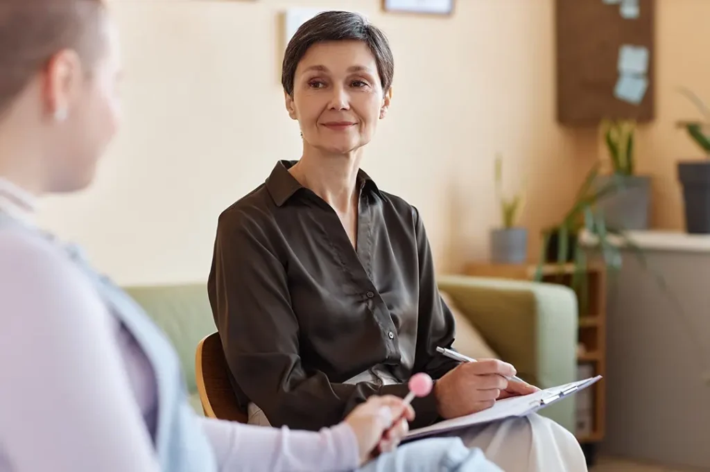 Los pacientes pueden preguntar directamente sobre las credenciales del psicólogo y estar seguros de la actualización de sus conocimientos.