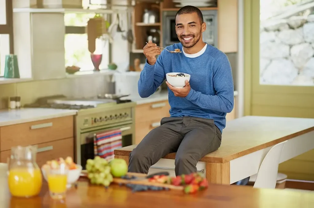 La dieta equilibrada para estudiante se debe complementar con ejercicio.