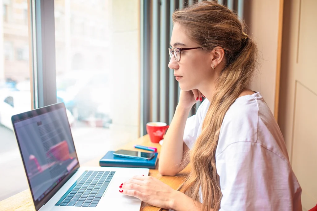 Los diplomados tienen valor curricular y son valiosos en el campo laboral.
