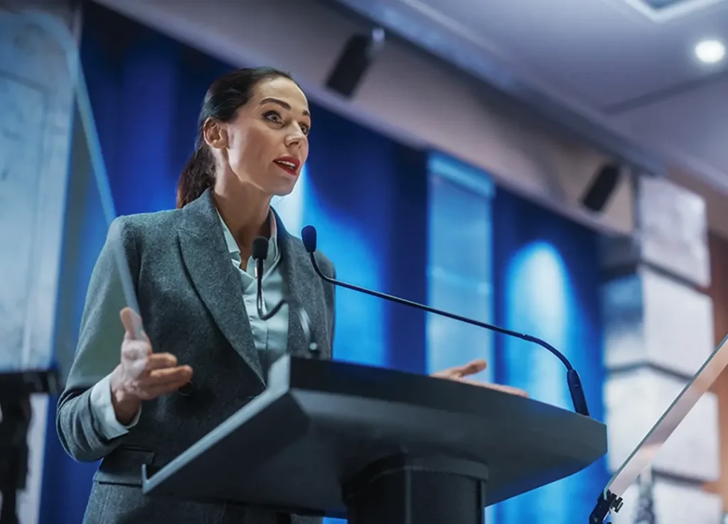 El liderazgo femenino empresarial subraya la empatía y la comunicación