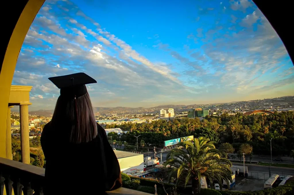 Estudia en instalaciones que conviven en armonía con la naturaleza
