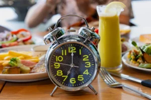 Un menú de ayuno intermitente consiste en dejar un período sin ingerir alimentos.