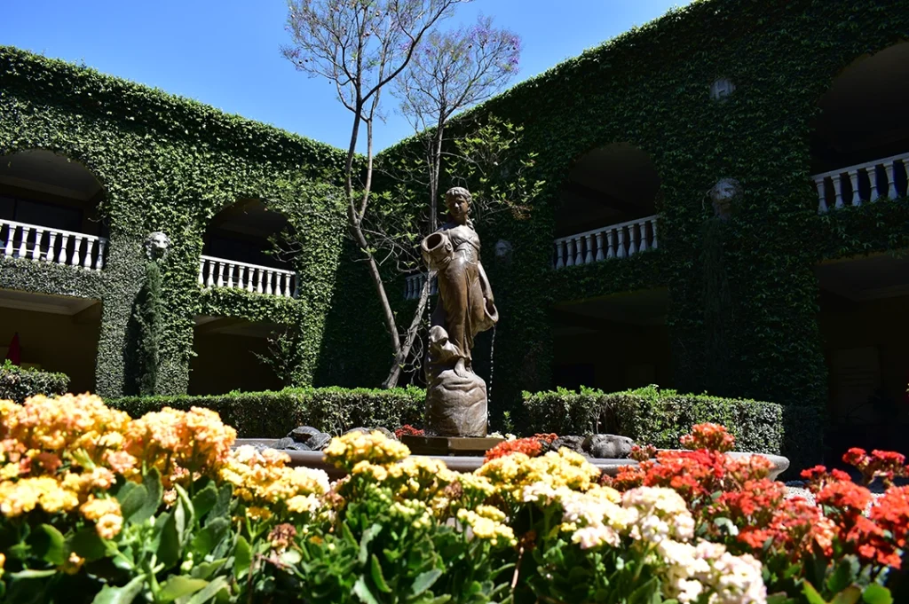 Las instalaciones de Universidad Humanitas Campus Los Reyes inspiran el aprendizaje.