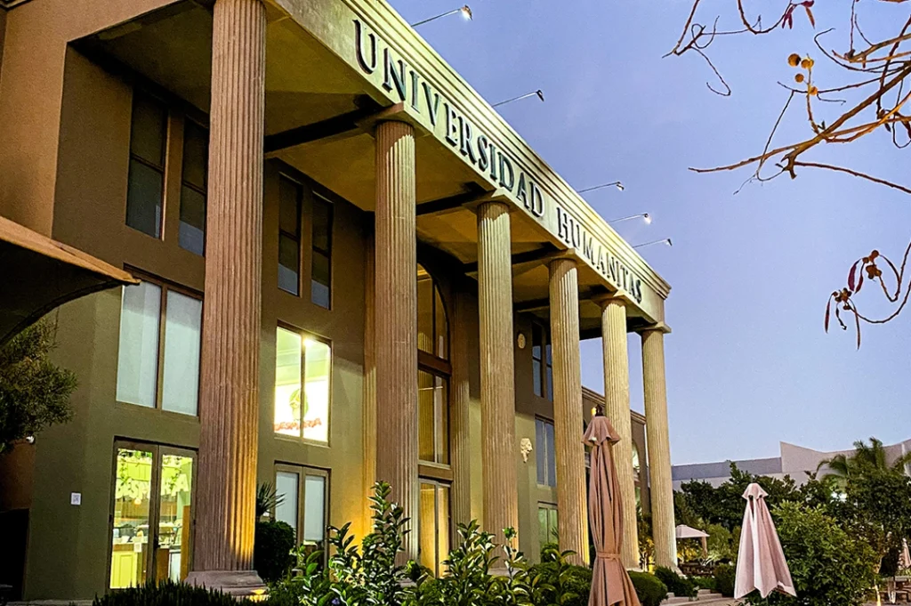 Universidad Humanitas Campus Tijuana cuenta con validez oficial ante la SEP.