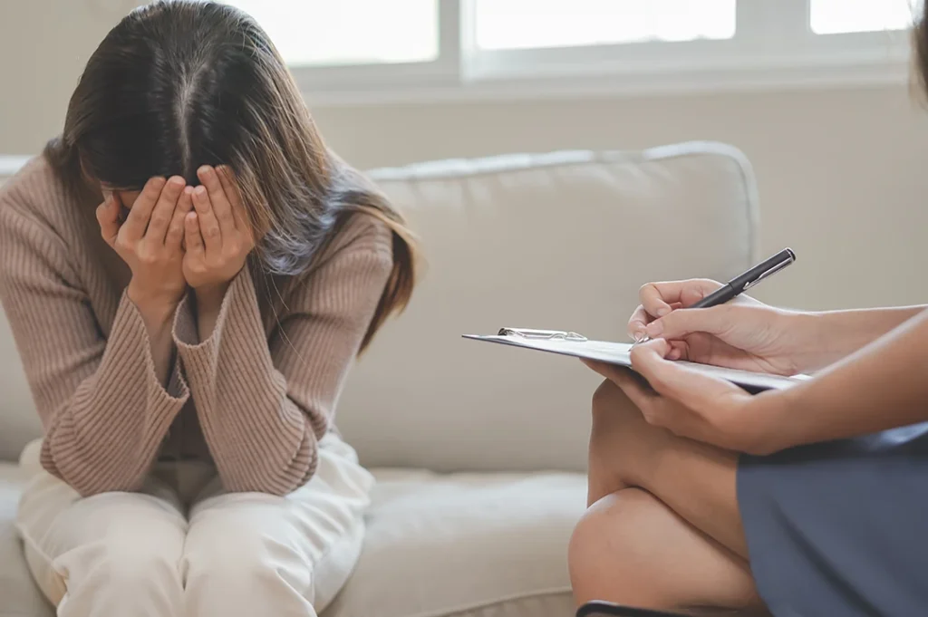 El ejercicio profesional de la tanatología requiere un compromiso ético firme, que garantice el respeto y la dignidad.