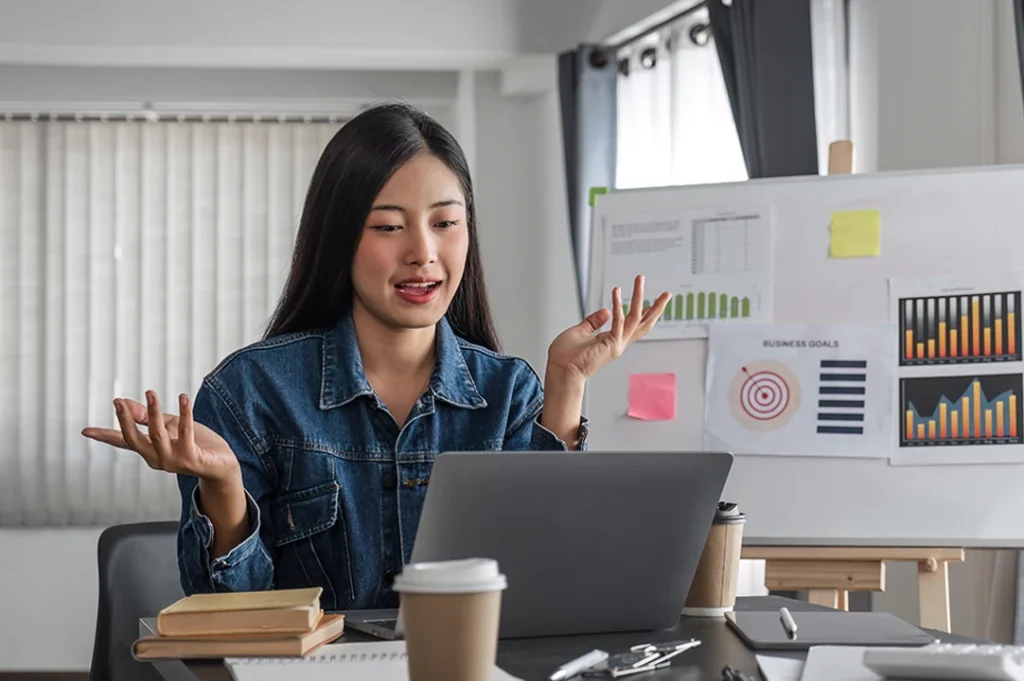 El mercadólogo es el motor que impulsa la innovación en diversos sectores.