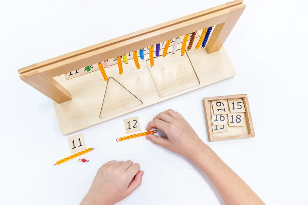 En el método Montessori, la enseñanza es un proceso integral.