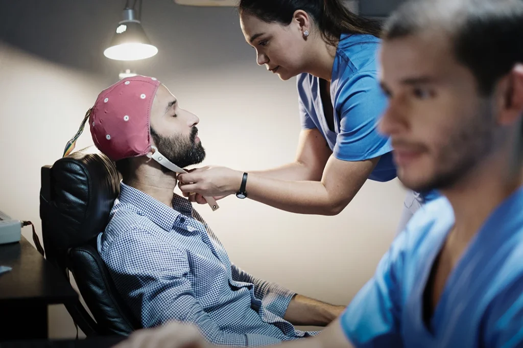 Las ondas de choque son conocidas también como terapia electroconvulsiva.