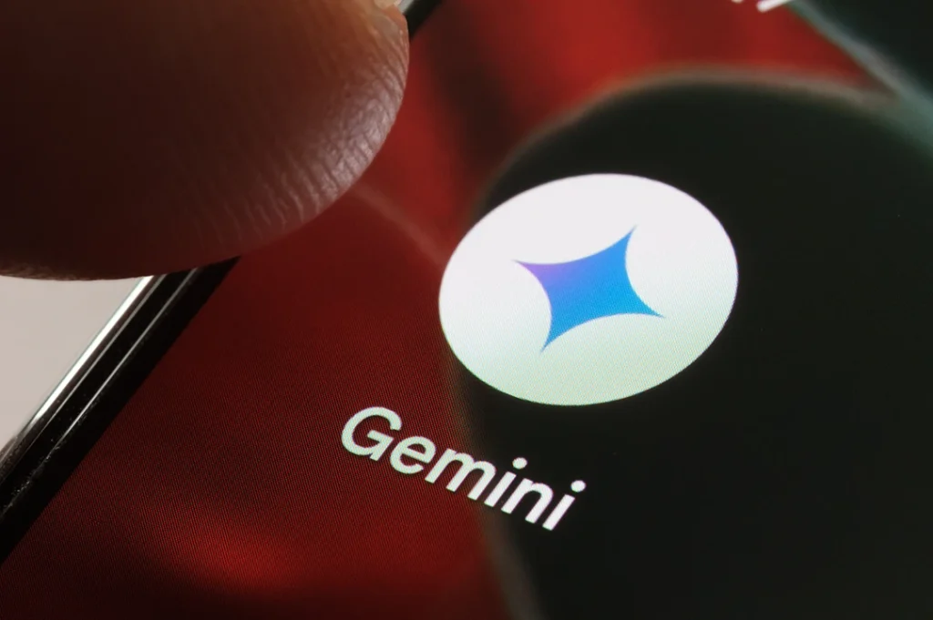 ¿Cómo se llama la IA de Google?, Gemini y tiene amplias funciones.
