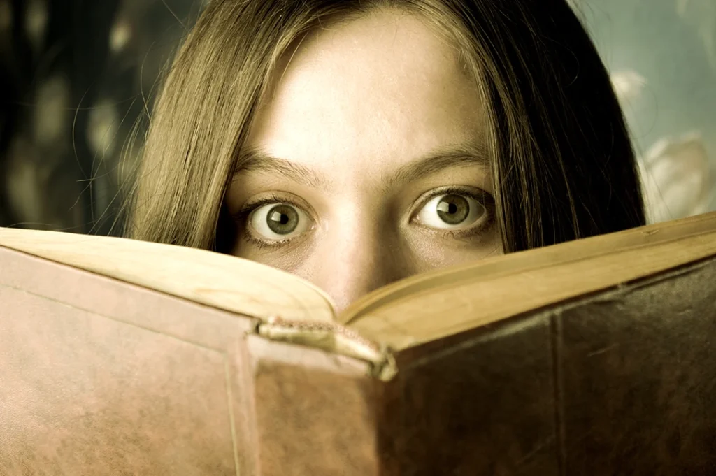 Hay miles de escritores recomendados de novelas de terror.