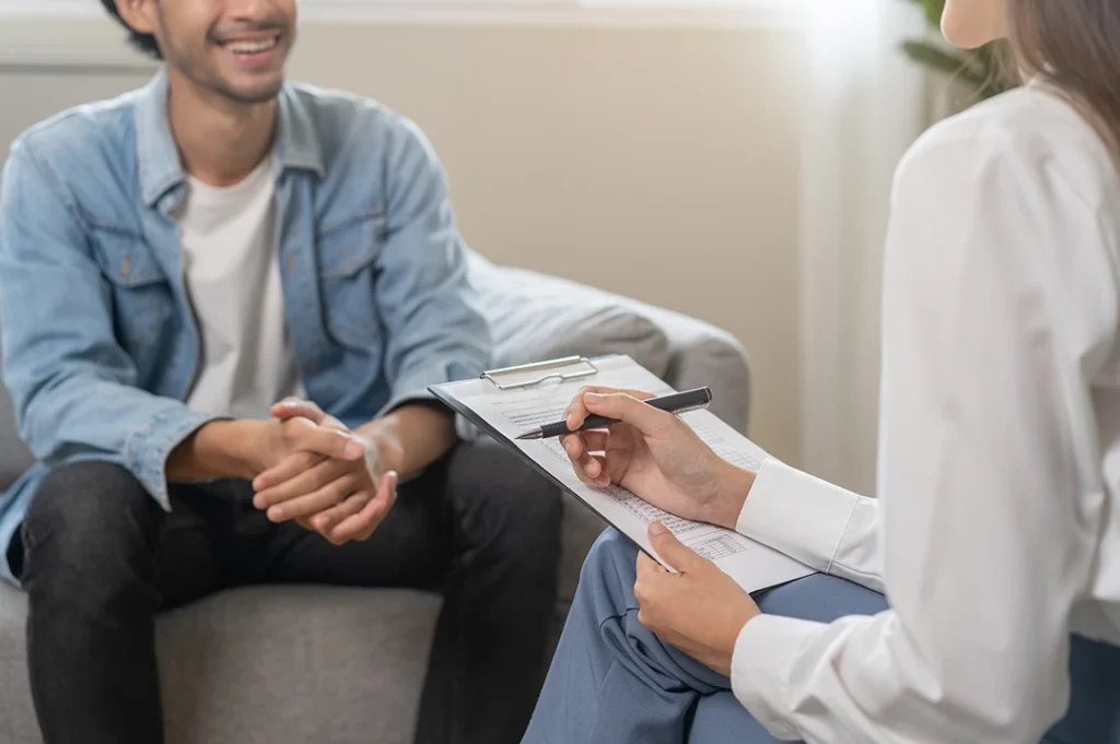 Los ejemplos de la terapia cognitiva son casos de depresión y ansiedad.