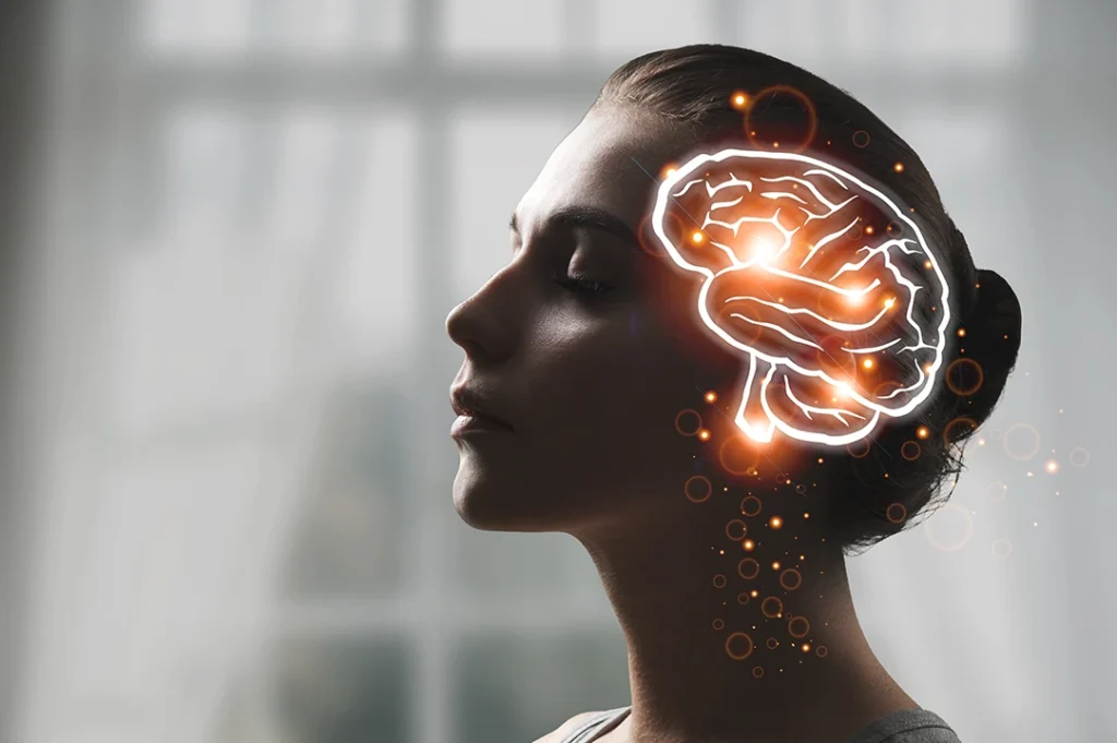 Uno de los malos hábitos que afectan al cerebro es ingerir alcohol en exceso.
