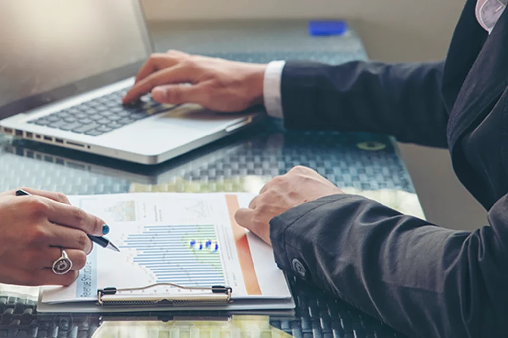 ¿Cuánto gana un abogado fiscal?; aproximadamente 20 mil pesos MXN.
