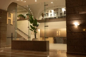 Campus Ejecutivo Monterrey de Universidad Humanitas, una opción diseñada para el ritmo ejecutivo con un modelo flexible y excelencia académica.